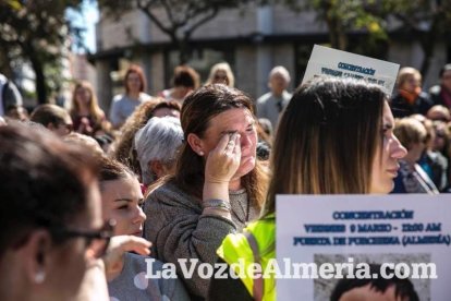 Concentración en Puerta Purchena en apoyo a Gabriel Cruz Ramírez.