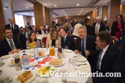 Desayunos La Voz con Susana Díaz