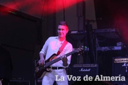 La alcaldesa benaducense, Mari Carmen Soriano, abrió la gala de coronación de las Reinas con su saluda