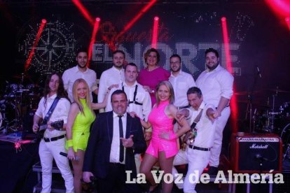 La alcaldesa benaducense, Mari Carmen Soriano, abrió la gala de coronación de las Reinas con su saluda