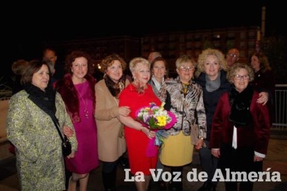 La alcaldesa benaducense, Mari Carmen Soriano, abrió la gala de coronación de las Reinas con su saluda