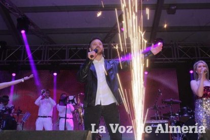 La alcaldesa benaducense, Mari Carmen Soriano, abrió la gala de coronación de las Reinas con su saluda