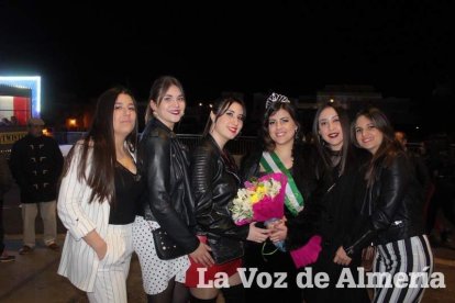 La alcaldesa benaducense, Mari Carmen Soriano, abrió la gala de coronación de las Reinas con su saluda