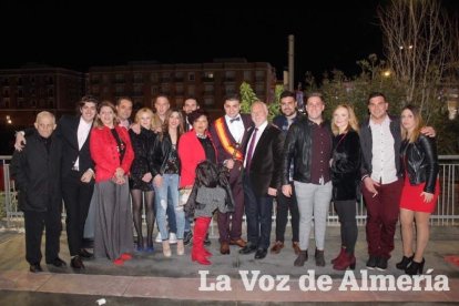 La alcaldesa benaducense, Mari Carmen Soriano, abrió la gala de coronación de las Reinas con su saluda
