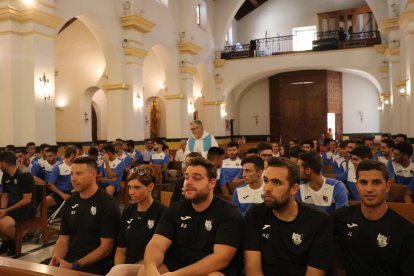 La iglesia con los los jugadores.