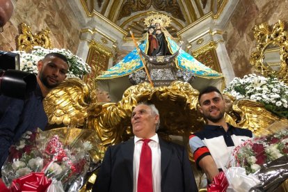 El presidente feliz con sus capitanes