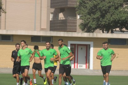Los titulares del domingo.