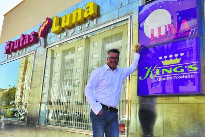 FRUTAS LUNA. Kees Havenaar, gerente de Frutas Luna Import/ Export S.L.