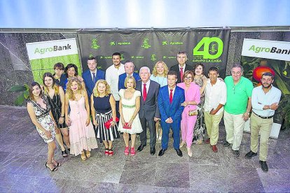 GRUPO LA CAÑA. Trabajadores de la empresa.