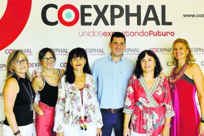 COEXPHAL. Marian Martínez y Mª Belén Garre, Edurne Castro, Juanma Cáliz, Mª Ángeles Álvarez e Inma Soler.