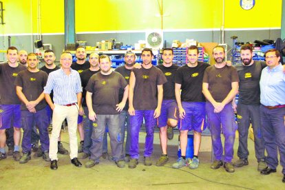 IDM AGROMETAL. Paco, Alejandro, Antonio, Sergio, Ángel, Juanmi, Carlos, Javi, Rafa, Manolo, José, Miguel, Felipe, Adrián y Fernando. Faltan en la foto Ana, Fina, Raúl, Gabriel, Pedro y Chema.