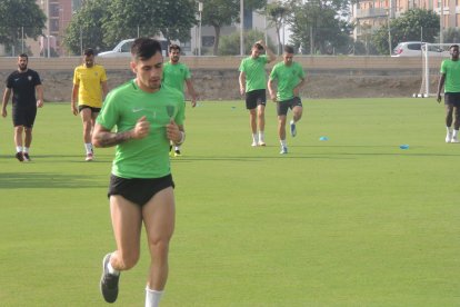 Gaspar haciendo carrera continua.