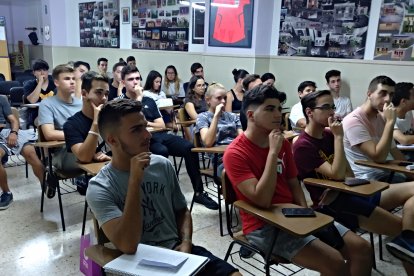 Atentos en la clase.