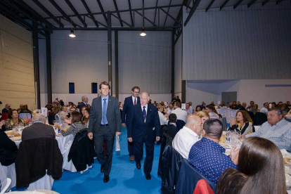 José salguero llegando a la fiesta virgitana.