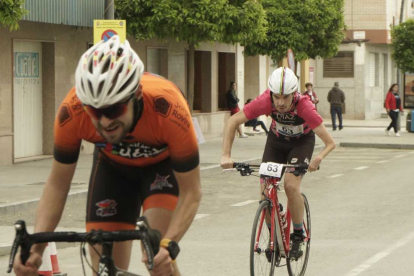 Díaz ganó en ciclismo adaptado.