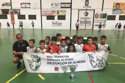 Natación campeón benjamín.