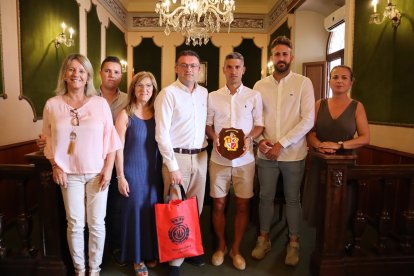 La familia de Salva no podía faltar a tan bonito acto.