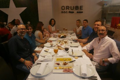 La mesa de los jefes del baloncesto.