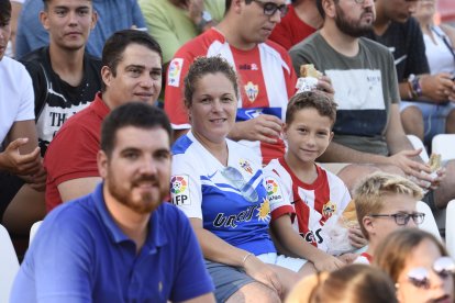 El fútbol se vive mejor en familia.