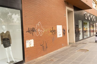 Las pintadas están muy presentes en la ciudad.