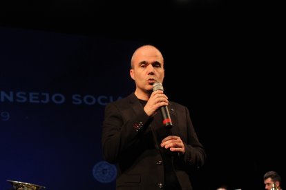 Juan José Navarro, director de la Orquesta de la Universidad de Almería.