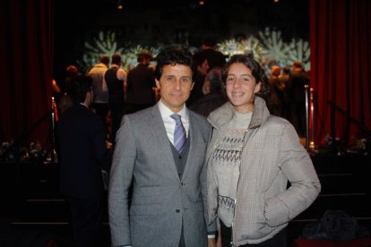 El matador de toros, Ruiz Manuel, y su hija.