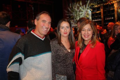 Antonio Casimiro, Arancha Martín, delegada; y la directora de protocolo internacional de la UAL, Elvira Sáez