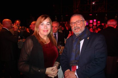 Mª del Mar Gázquez, decana del Colegio de Procuradores; y el alcalde de Albox, Francisco Torrecillas.