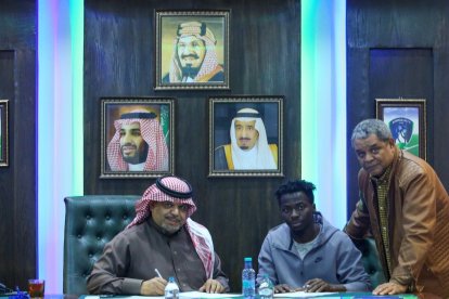 En la firma del contrato.