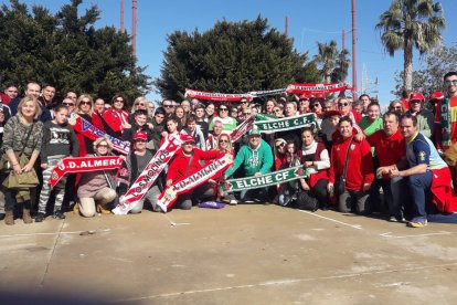 Hermanamiento de peñistas del Almería y del Elche.