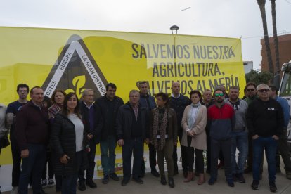 Concentración de los agricultores en Almería capital.