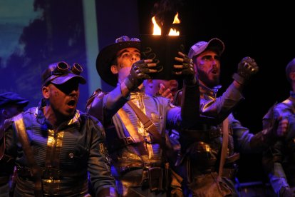 ‘Los últimos’, comparsa Ciudad de la Alhambra.