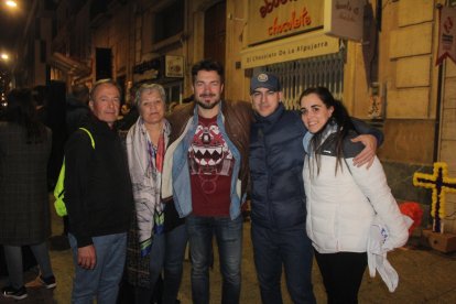 Desde Extremadura para disfrutar con la comparsa de Granada, ‘Los últimos’.
