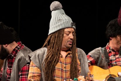 La chirigota de Mariano Ruiz que este año se presentan como ‘Esta chirigota engancha’.