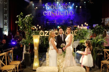 Boda de Esther y Carmen en Bodas de Ensueño.