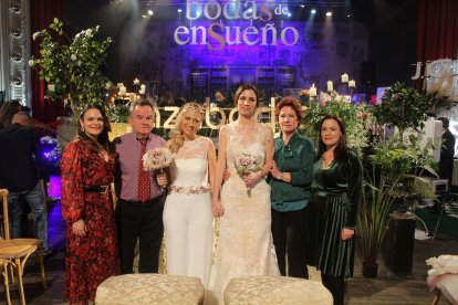 Boda de Esther y Carmen en Bodas de Ensueño.