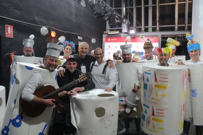 1ª semifinal del Concurso de Agrupaciones de Carnaval de Almería en el Teatro Apolo.