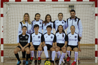 Las jugadoras del equipo cadete.