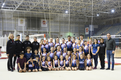 La foto de familia de las gimnastas.