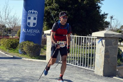 Un participante en la marcha.