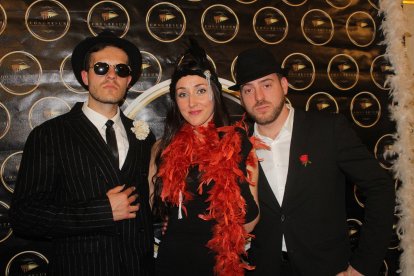 Cena-baile de Carnaval que acogió el salón noble del Círculo.