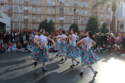 El Conservatorio Profesional de Danza celebra el Día de Andalucía.