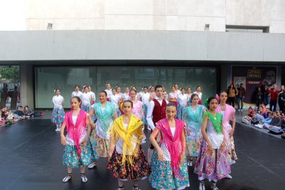 El Conservatorio Profesional de Danza celebra el Día de Andalucía.