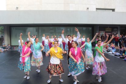 El Conservatorio Profesional de Danza celebra el Día de Andalucía.