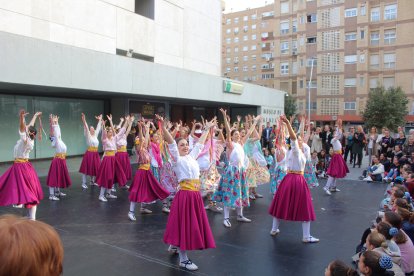 El Conservatorio Profesional de Danza celebra el Día de Andalucía.