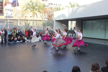 El Conservatorio Profesional de Danza celebra el Día de Andalucía.