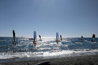 Los protagonistas preparados para la victoria.