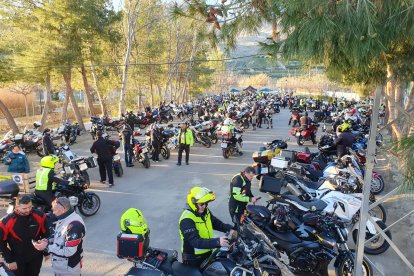 Amantes de las dos ruedas haciendo parada.