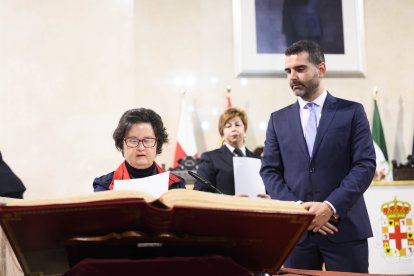 Toma de posesión de funcionarios y personal laboral del Ayuntamiento de Almería.