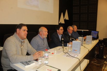 Cartas de Celia Viñas a su familia.